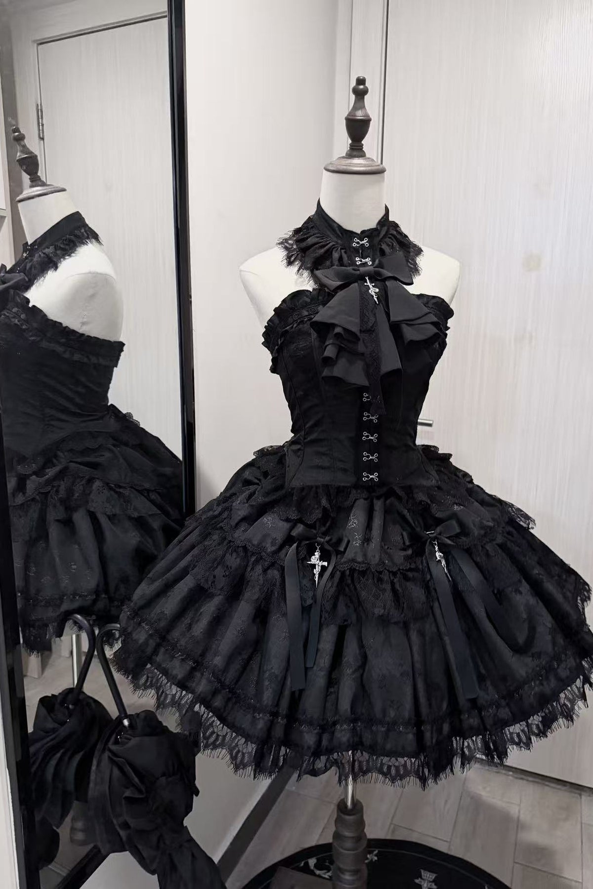 Silver Moon Thorn Halter Gothic Lolita Set