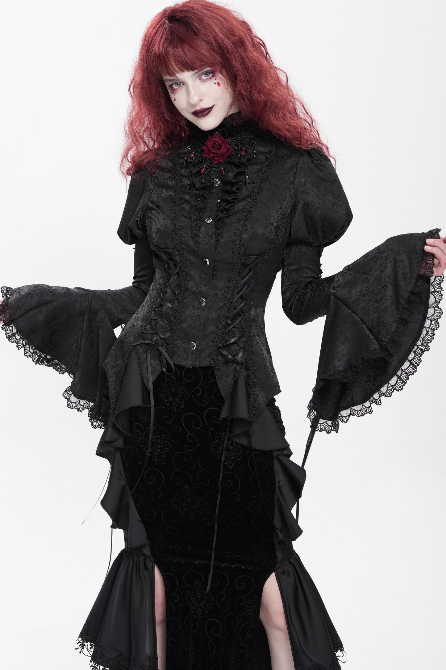 Chemise gothique à laçage et manches princesse