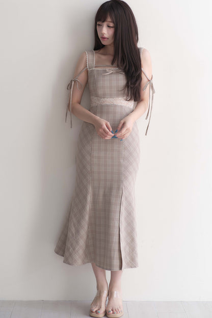 Ärmelloses Kleid im Ryousangata-Stil mit Schnürung
