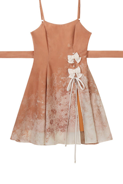 Sonnenbeschienenes Blüten-Hanfu-Kleid-und-Umhang-Set