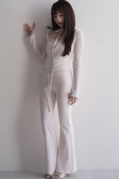 Set con top con fiocco incrociato + pantaloncini in pizzo