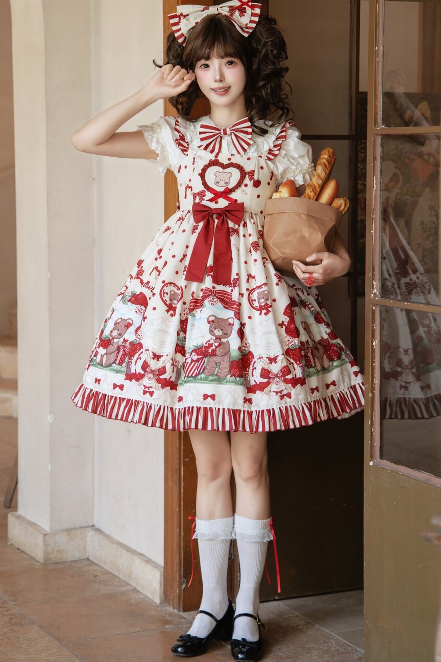 Strawberry Gift Box Lolita Print Suspender Dress Set-Up