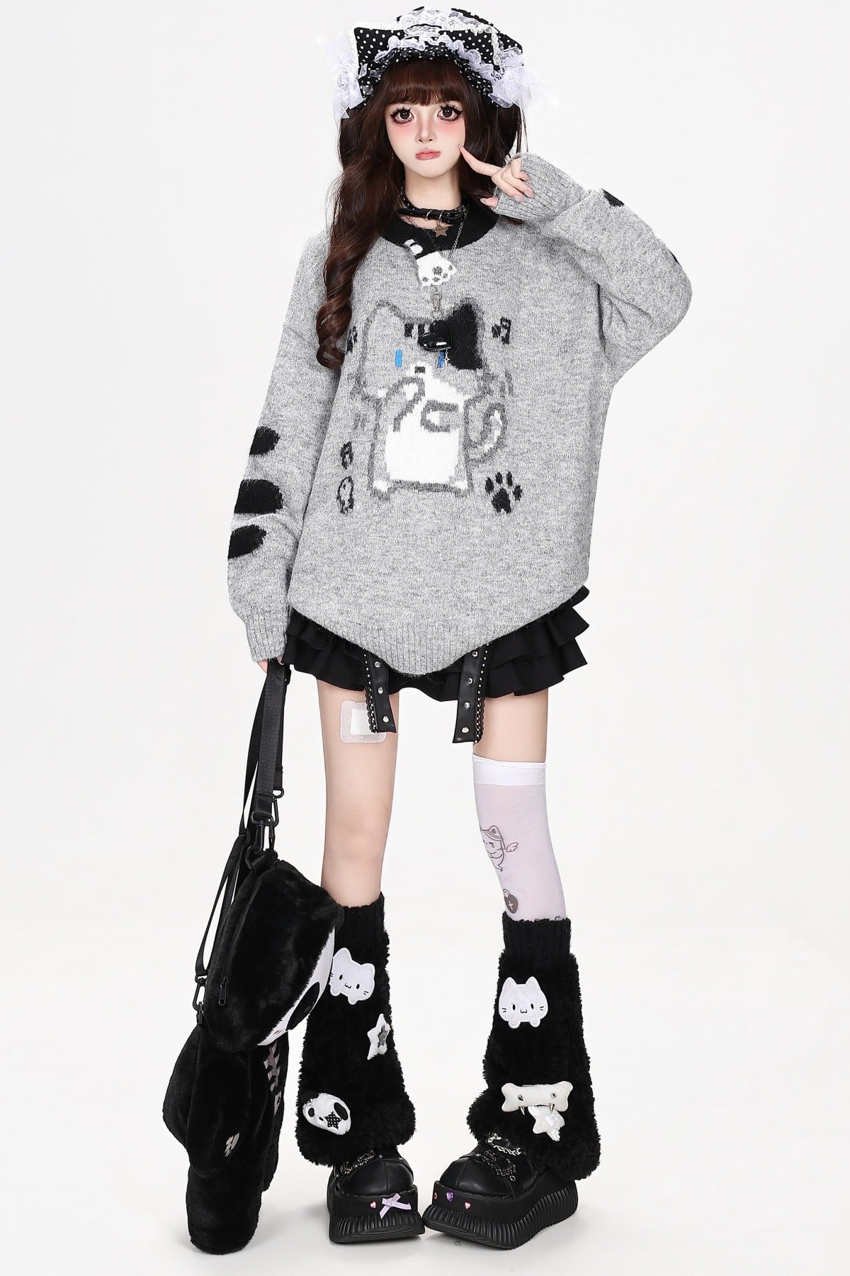 Cat Round-Neck Loose Knit Sweater