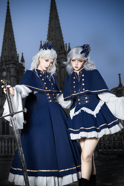 Royal Academy ensemble robe longue et cape
