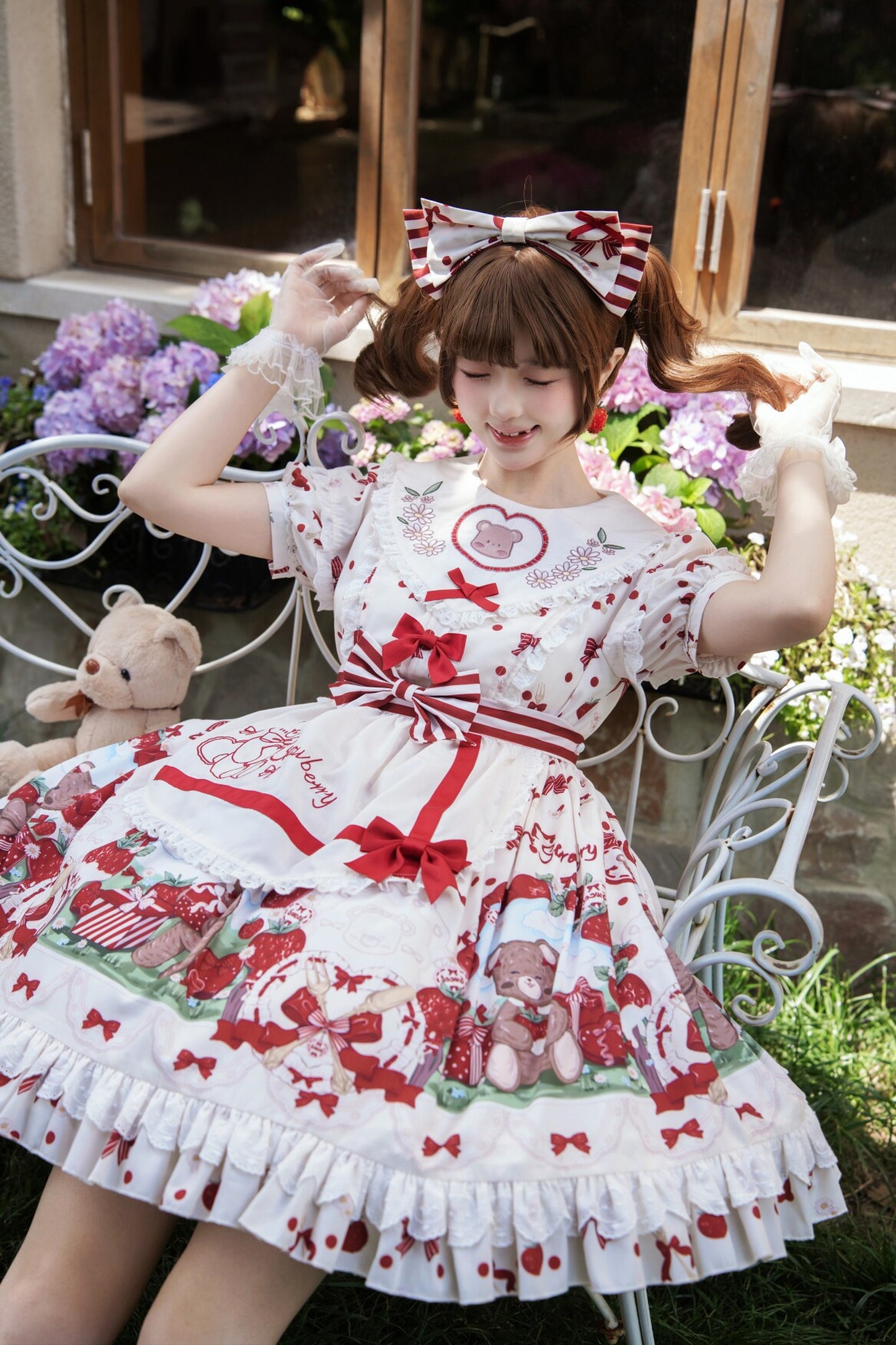 Strawberry Gift Box Lolita Print Suspender Dress Set-Up