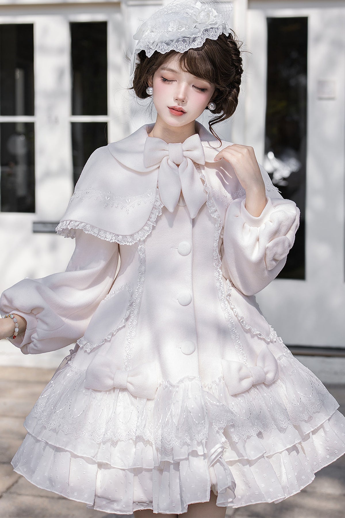 Lace Trim Bowknot Lolita Coat
