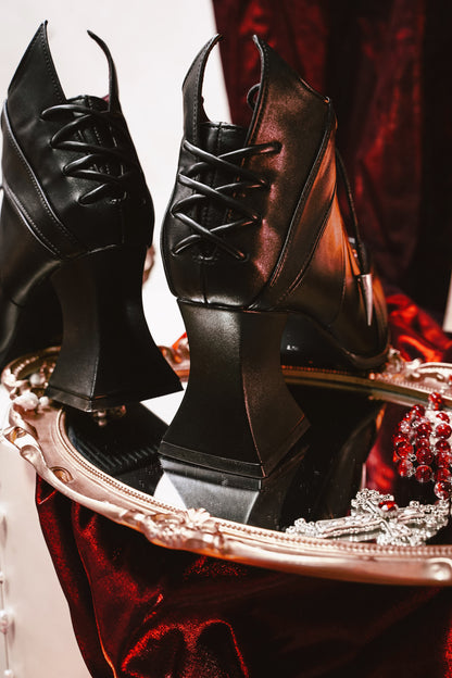 Bottines gothiques vampire à talon verre à vin