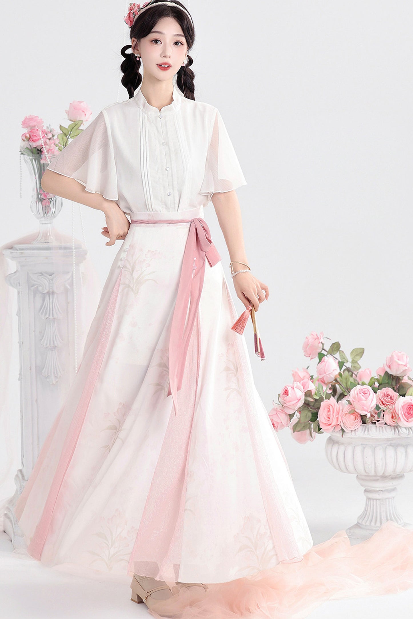 Rosa Hanfu-Hemd-und-Rock-Set mit nebligen Tulpen