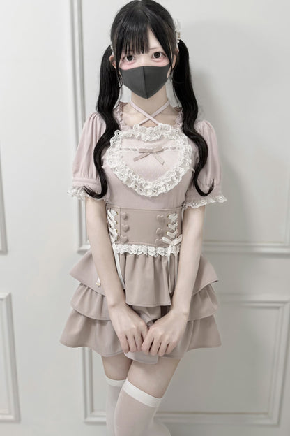 Haut en maille à dentelle, cœur et nœud