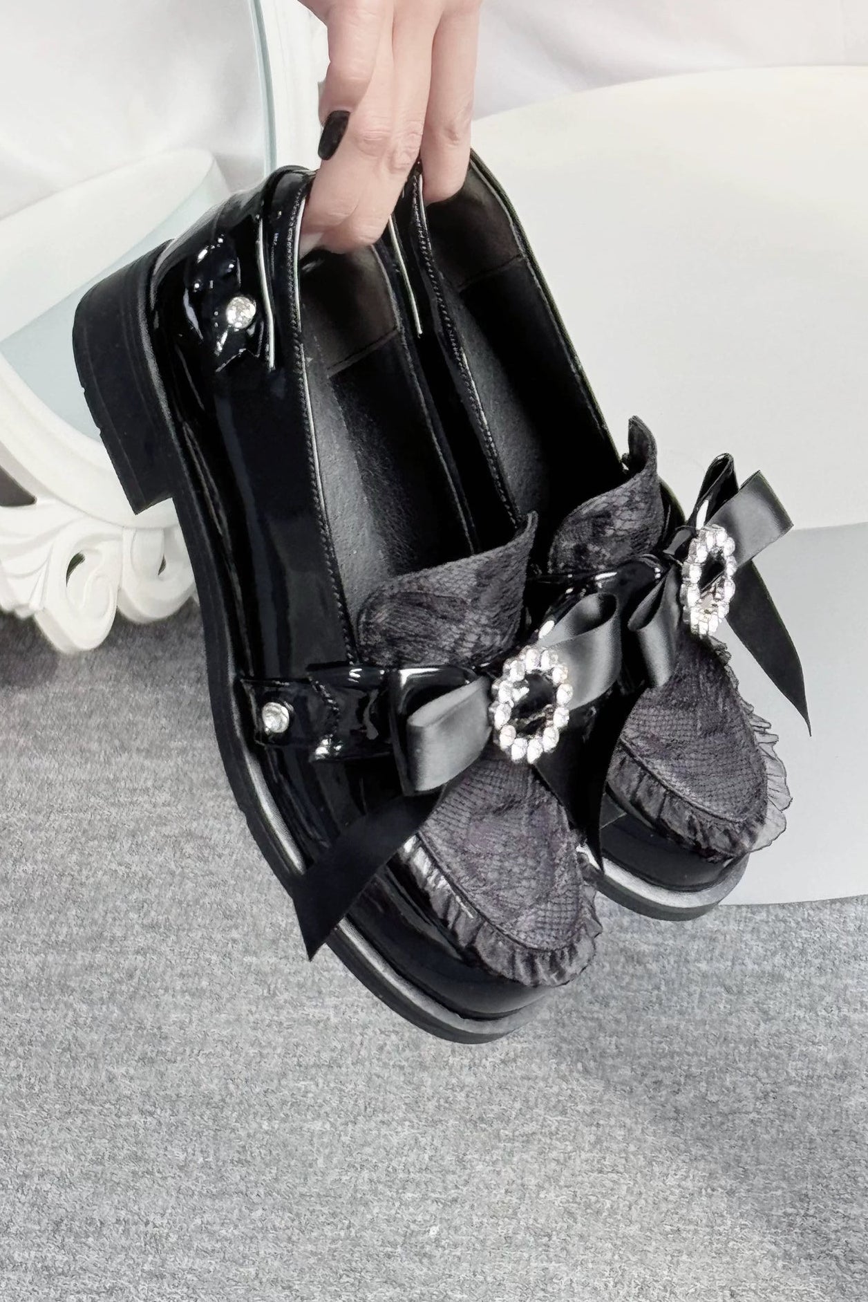 Plateau-Loafer im Jirai-Stil mit Perlschnalle