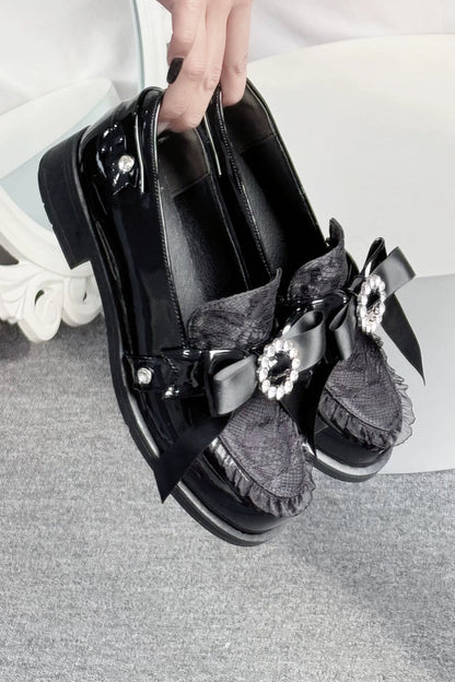 Plateau-Loafer im Jirai-Stil mit Perlschnalle