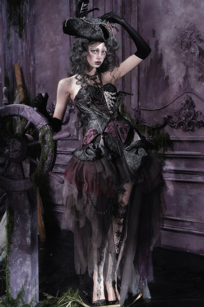 Asymmetrischer Gothic-Meshrock