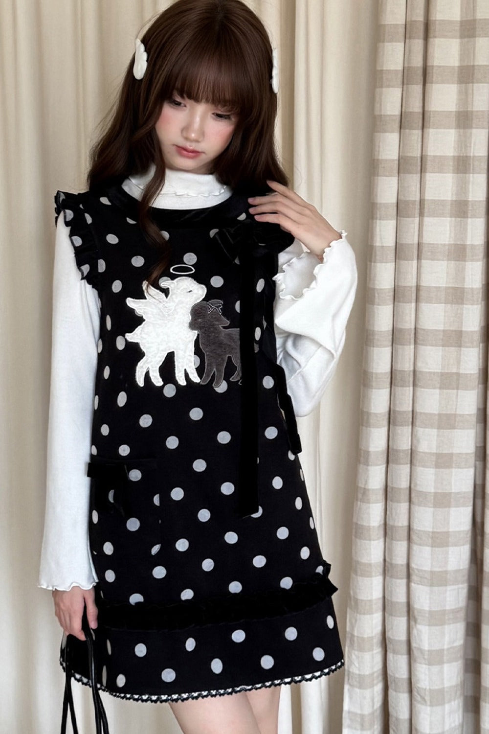 Sleeveless Lamb Embroidery Dress Set