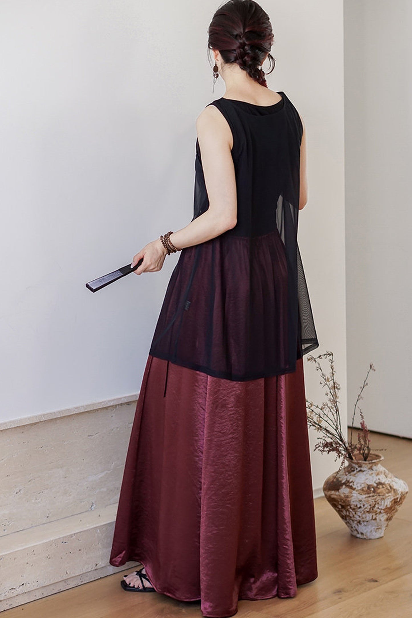ブラック刺繍キャミソール×ロングスカートセット