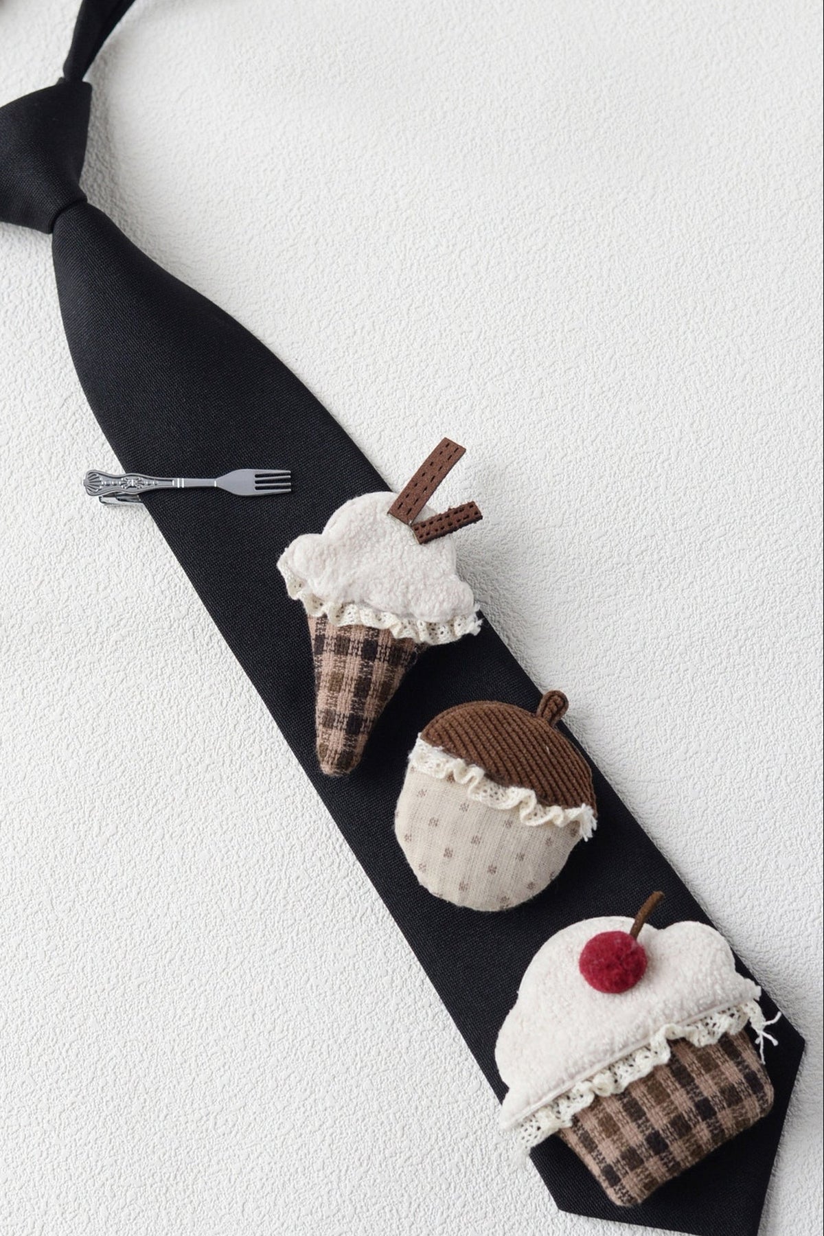 Cravate vintage en tissu Dessert