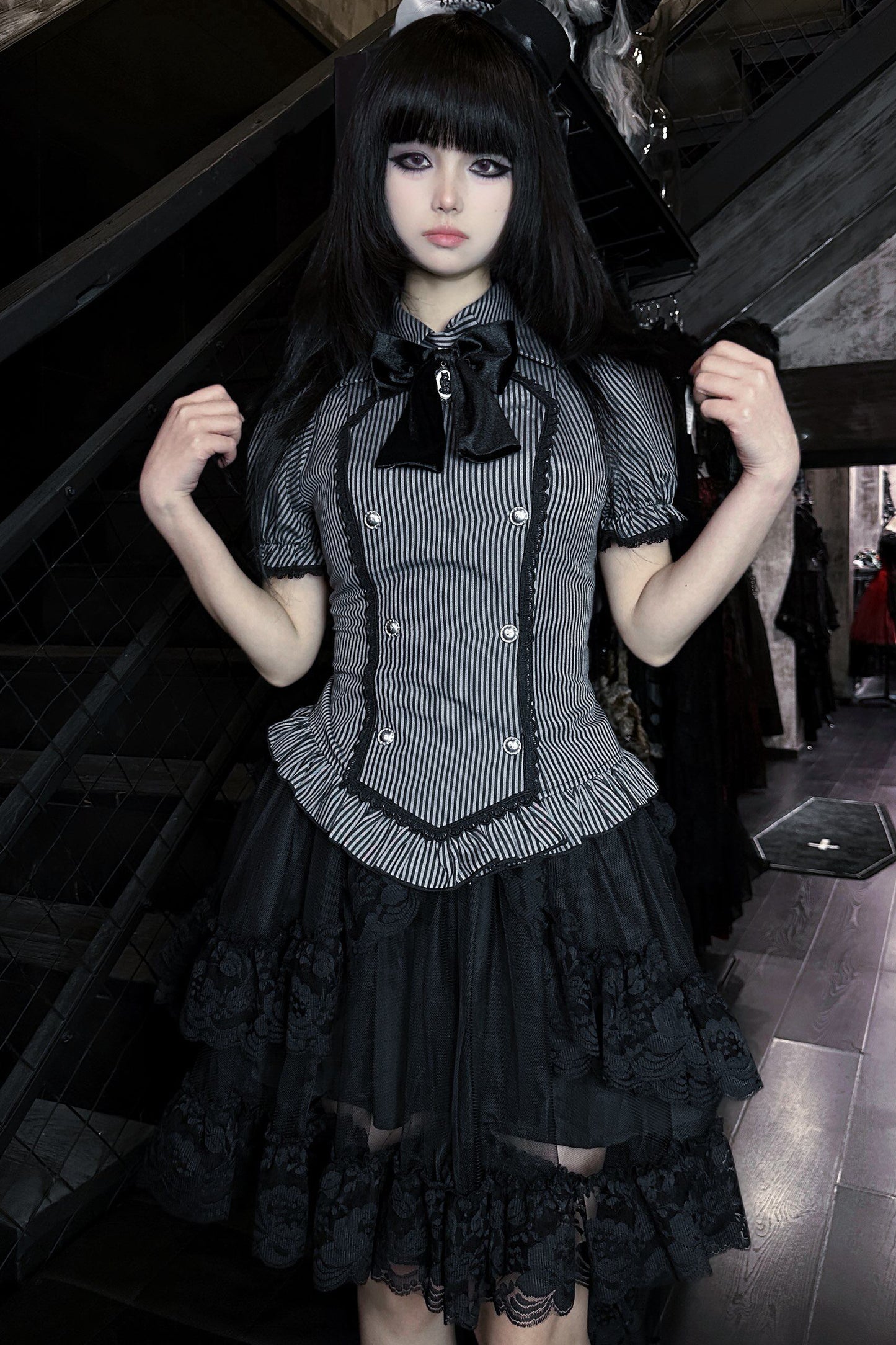 Gothic Lady Puff Sleeve Top