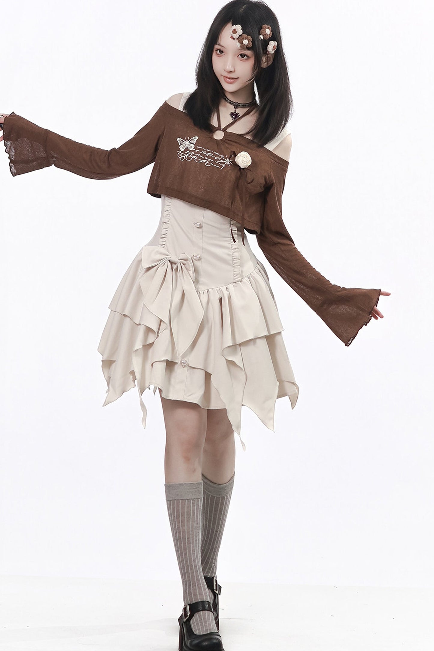 Butterfly Island ensemble robe en dentelle irrégulière avec haut à épaules dénudées