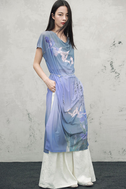 Blaues Oberteil im China-Stil mit Farbverlauf