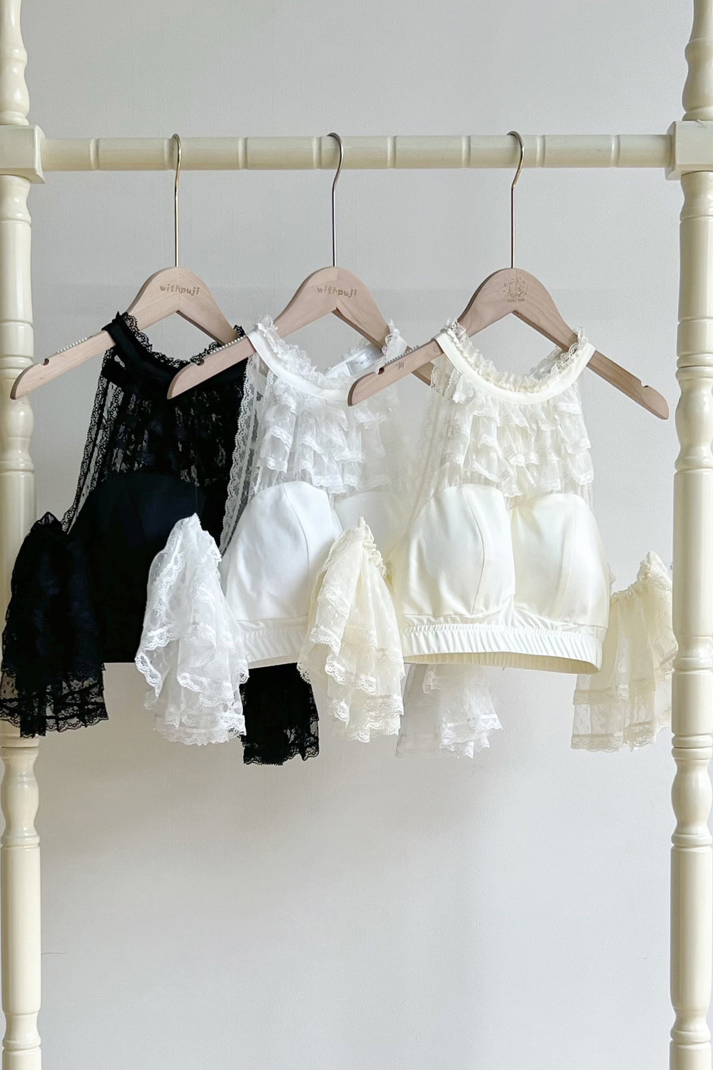 2WAYフリルスリーブカップ付きトップス