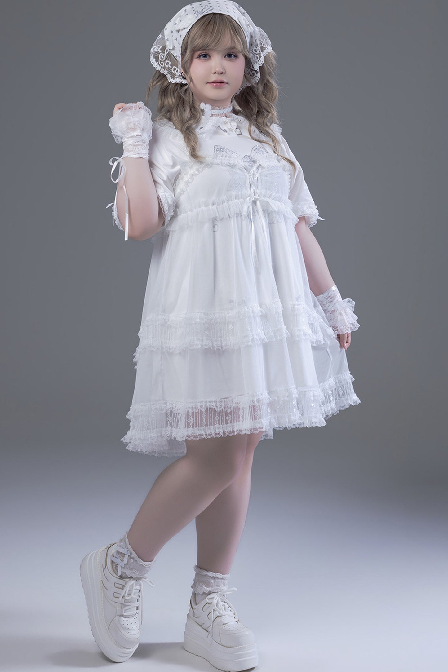Dolly-Rüschenkleid eines schlafenden Engels