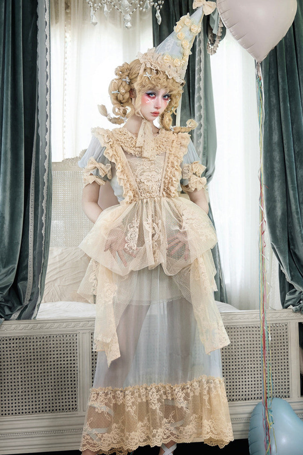 Cream Beige Doll-Like Lace Apron Dress