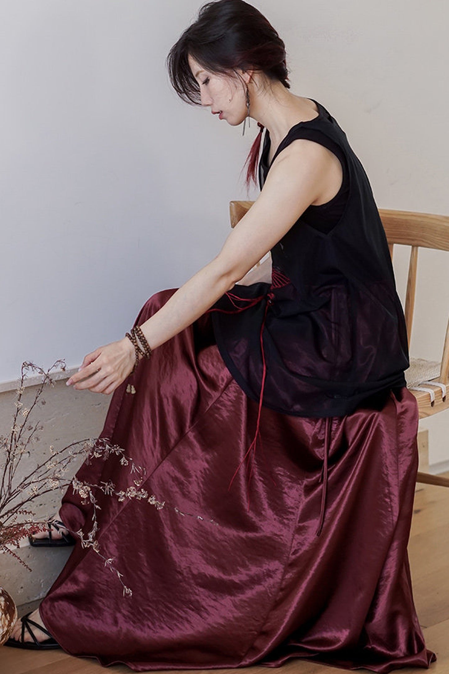 ブラック刺繍キャミソール×ロングスカートセット
