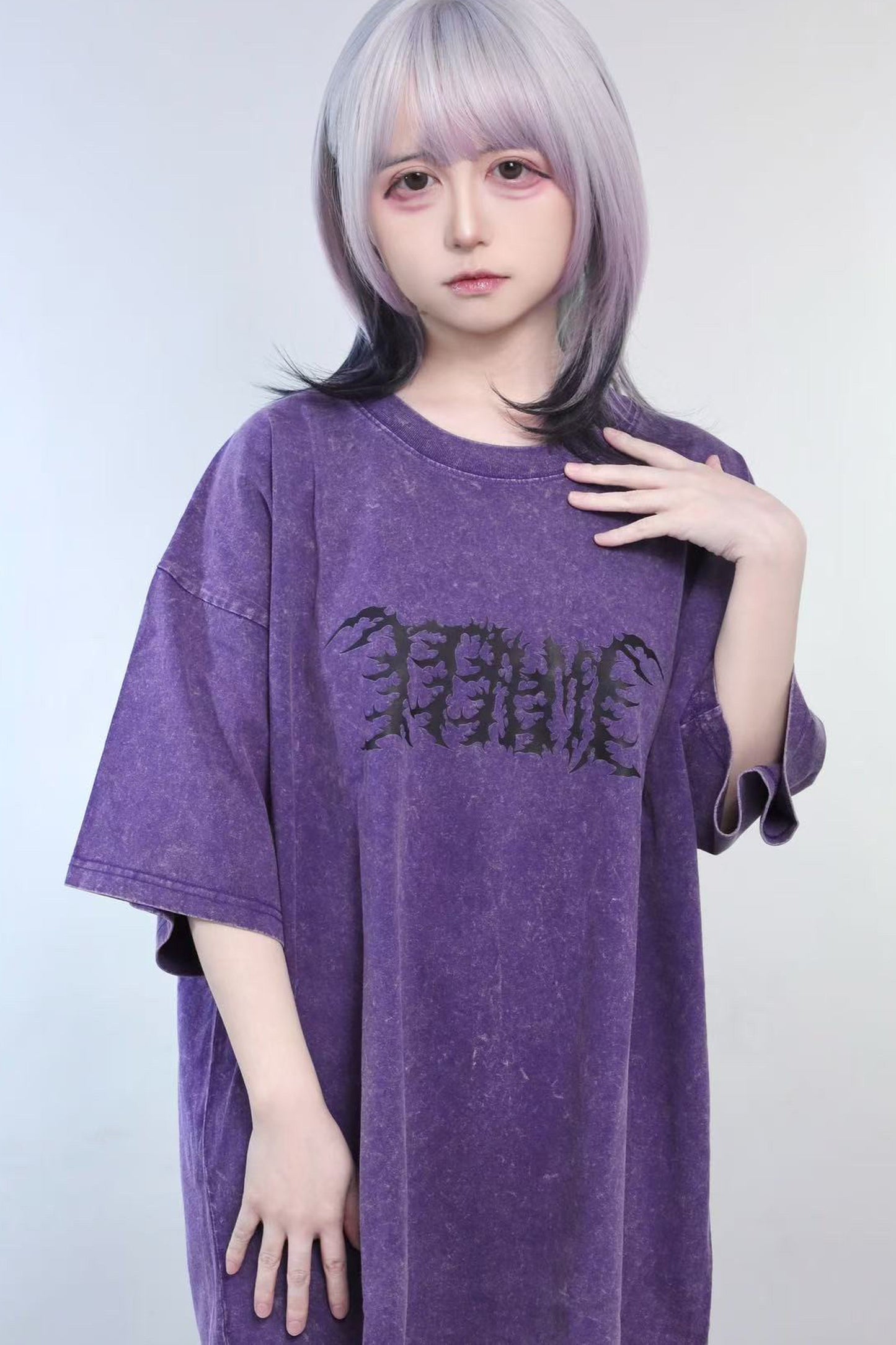 Düsteres lila Oversize-T-Shirt