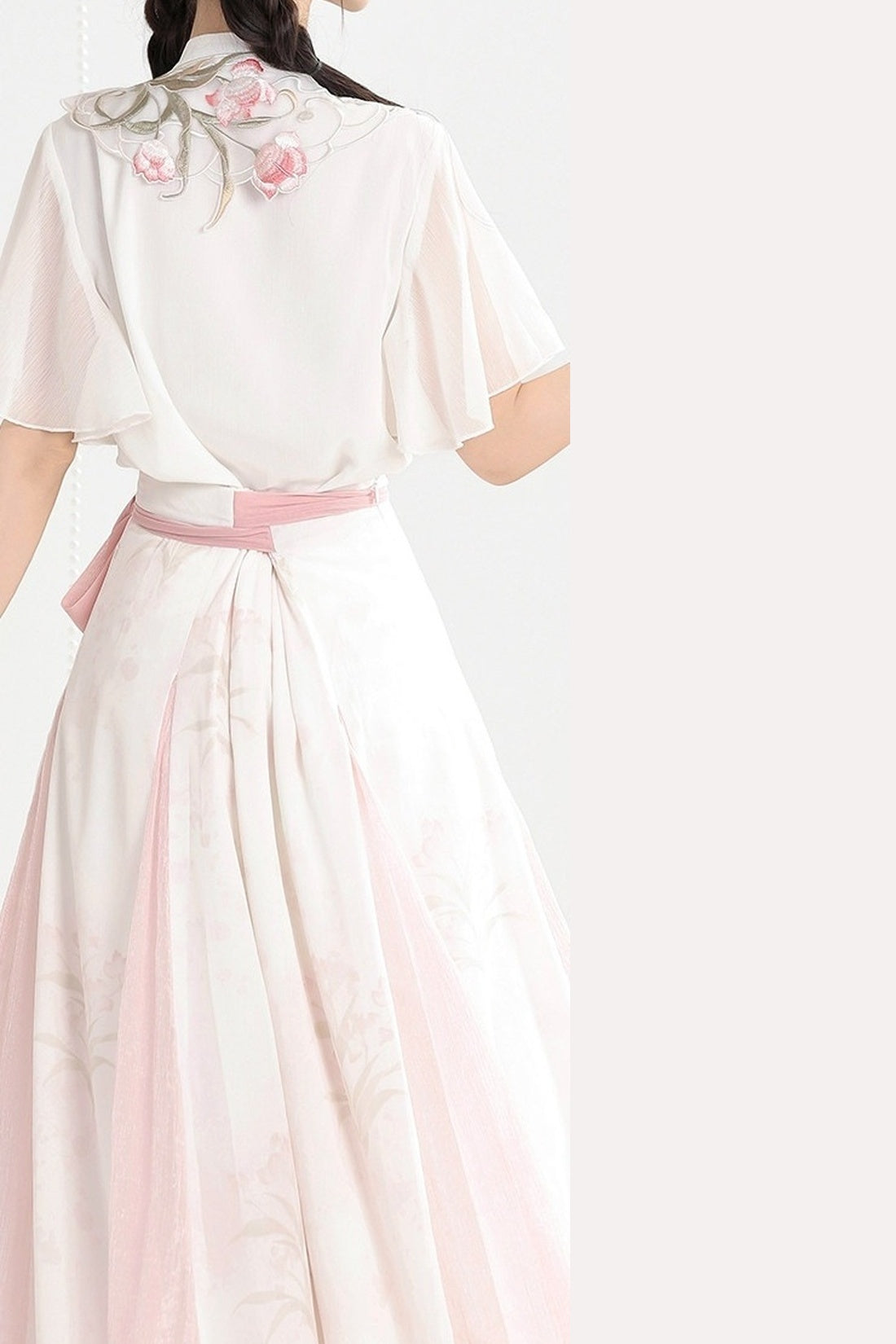 Rosa Hanfu-Hemd-und-Rock-Set mit nebligen Tulpen
