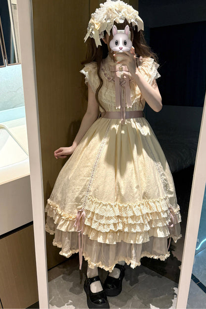 Milchtee-rosa Lolita-Kleid mit Puppen-Rüschen