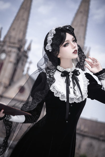 Cross-Cut Light Gothic Lolita Dress