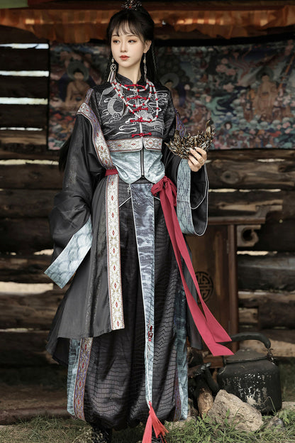 黑色武術漢服上衣與長褲套裝