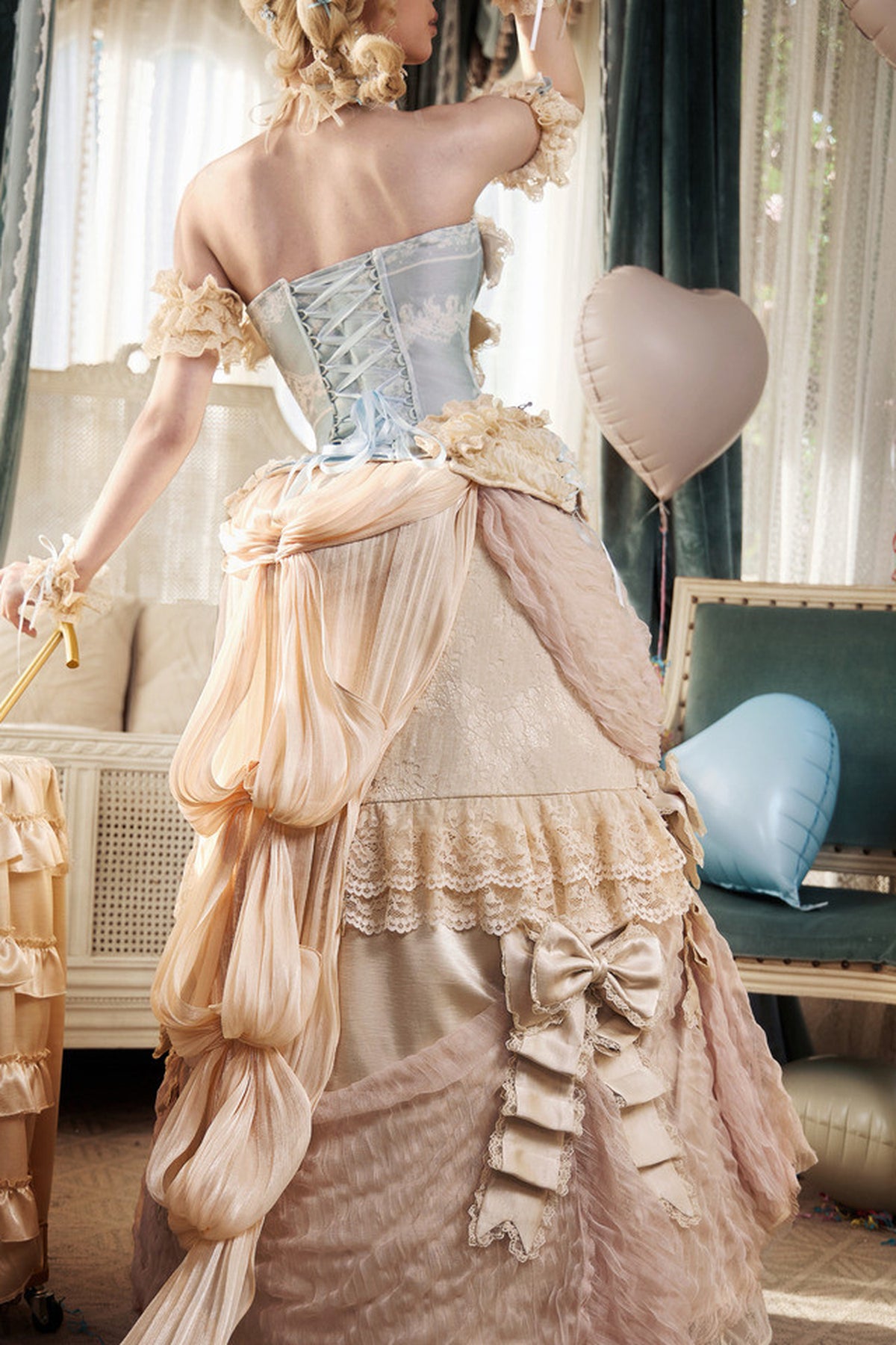 French Retro Trailing Skirt Set-Up