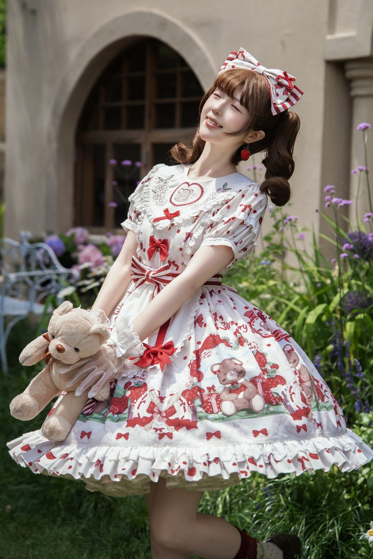 Strawberry Gift Box Lolita Print Suspender Dress Set-Up