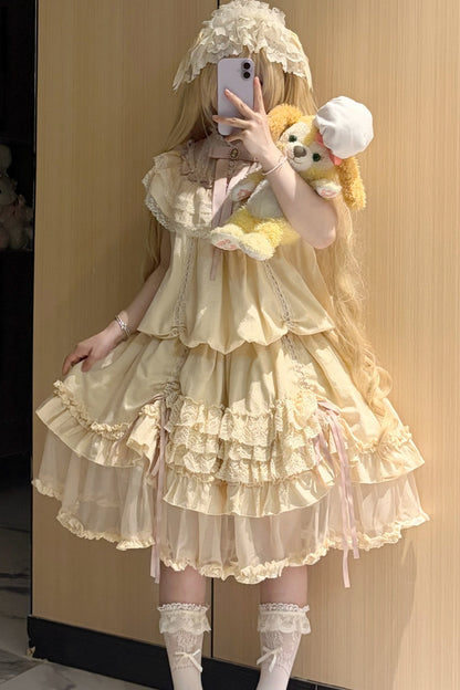 Milchtee-rosa Lolita-Kleid mit Puppen-Rüschen
