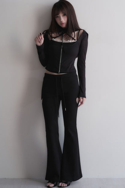 Set con top con fiocco incrociato + pantaloncini in pizzo
