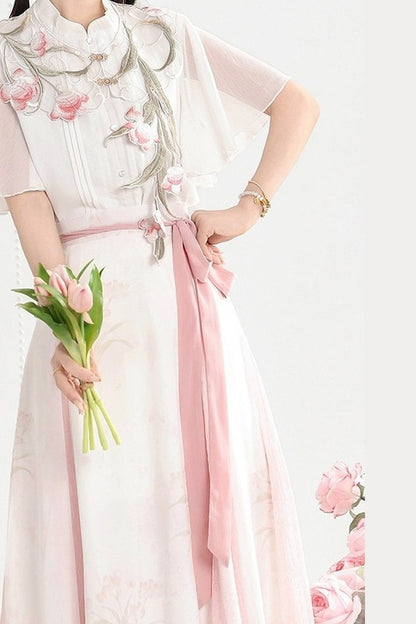 Rosa Hanfu-Hemd-und-Rock-Set mit nebligen Tulpen