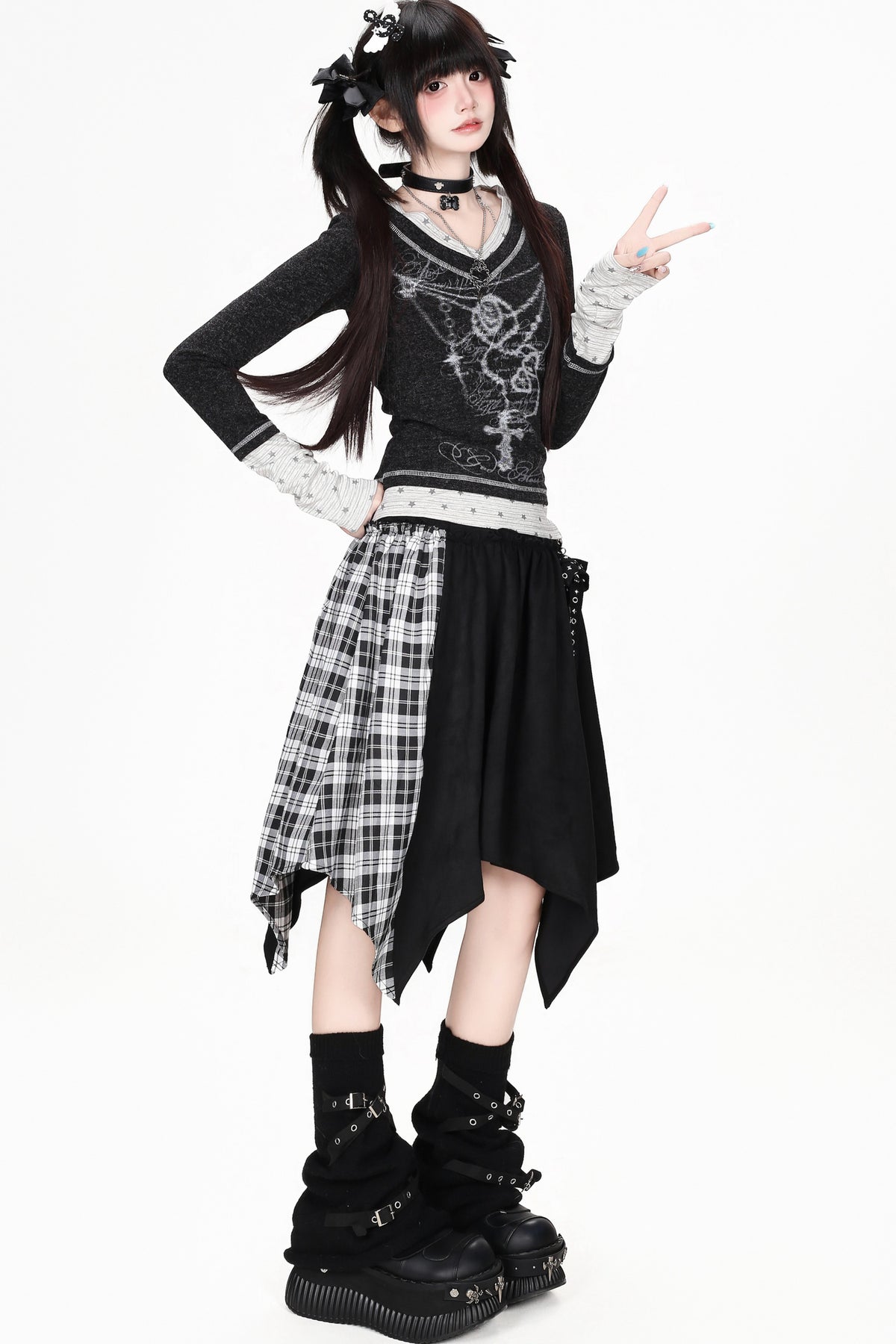 Hoch taillierter asymmetrischer karierter Patchwork-Rock
