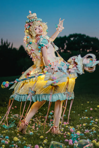 Glänzendes Prinzessinnenkleid und Shorts-Set
