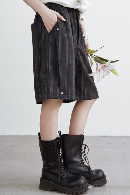 ブラックストライプワイドレッグパンツ