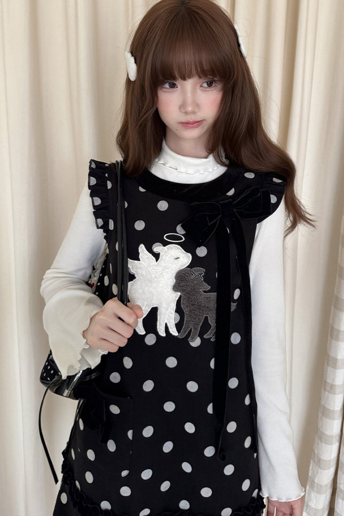 Sleeveless Lamb Embroidery Dress Set