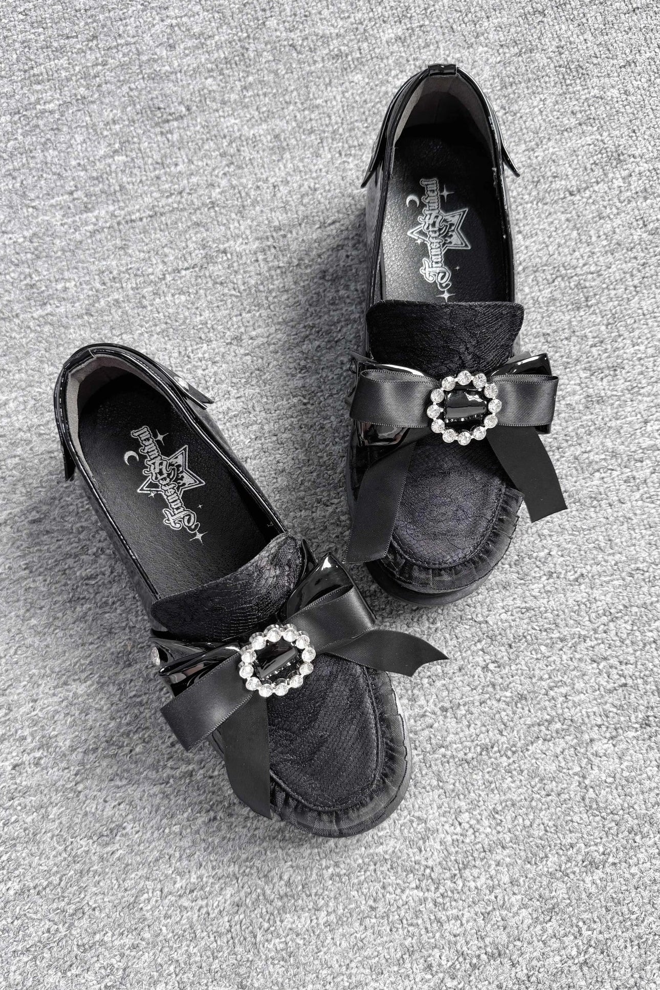 Plateau-Loafer im Jirai-Stil mit Perlschnalle