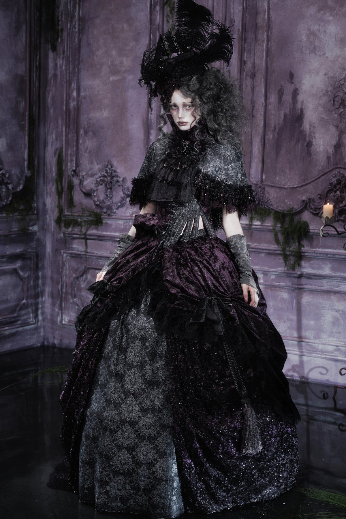 Dunkler viktorianischer Gothic-Umhang