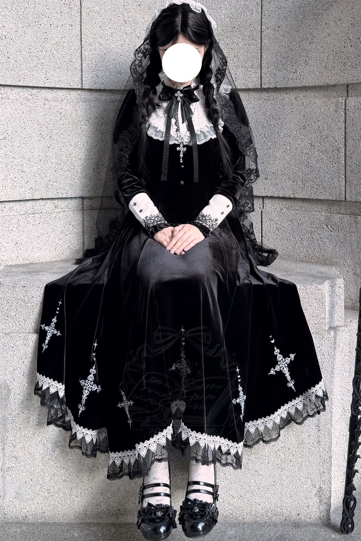 Cross-Cut Light Gothic Lolita Dress