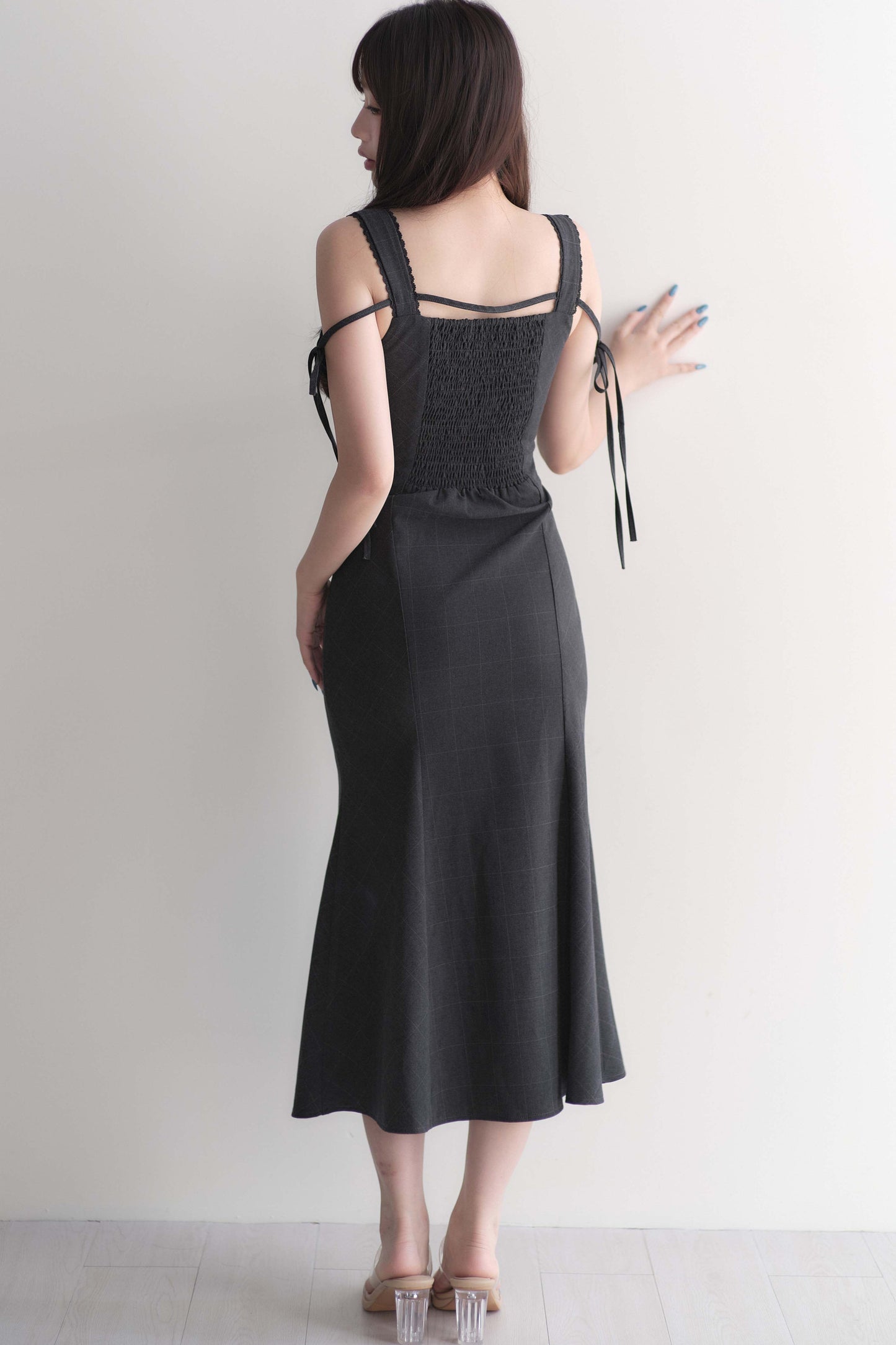Ärmelloses Kleid im Ryousangata-Stil mit Schnürung