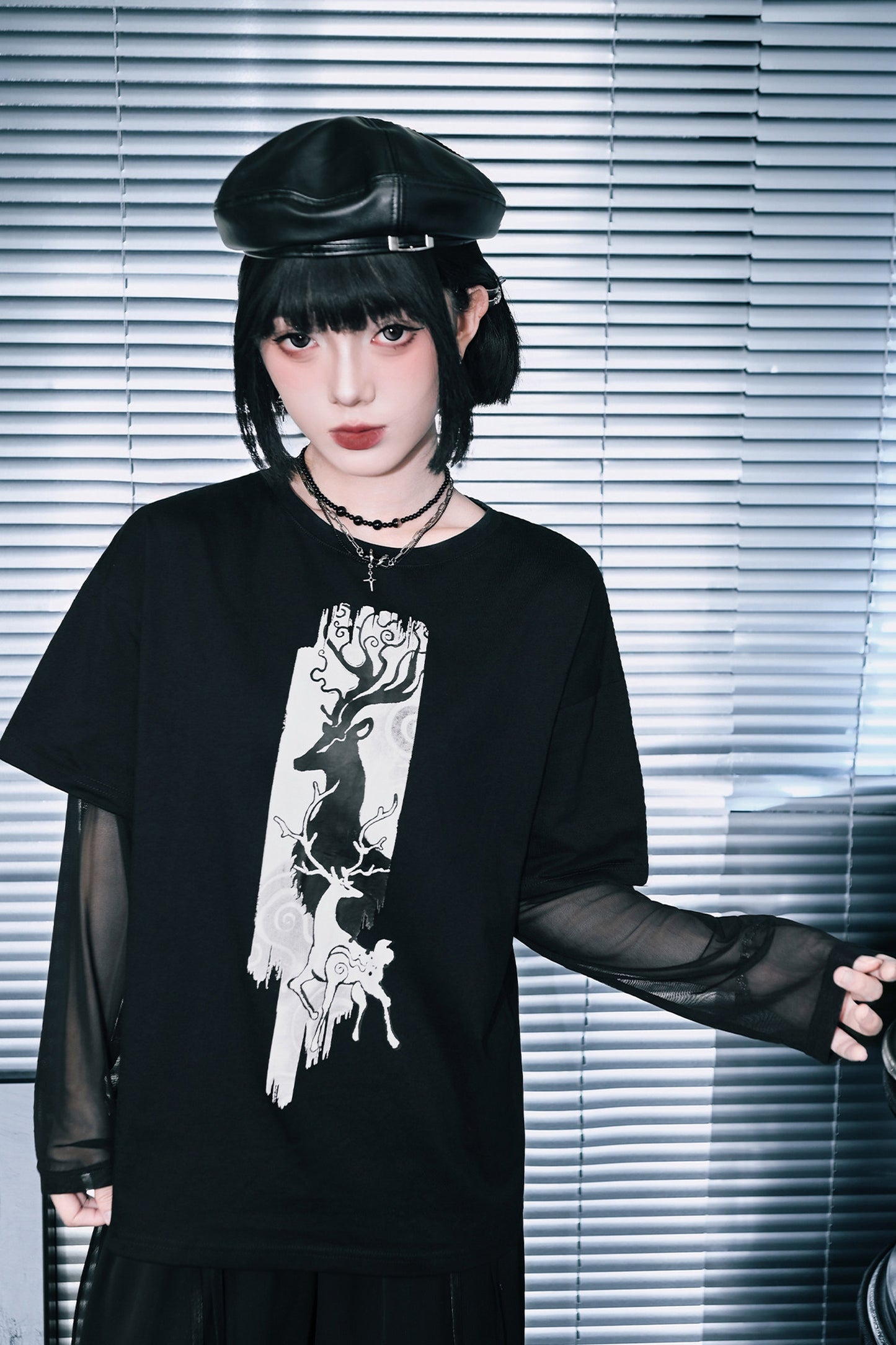 鹿プリントシアースリーブレイヤードTシャツ