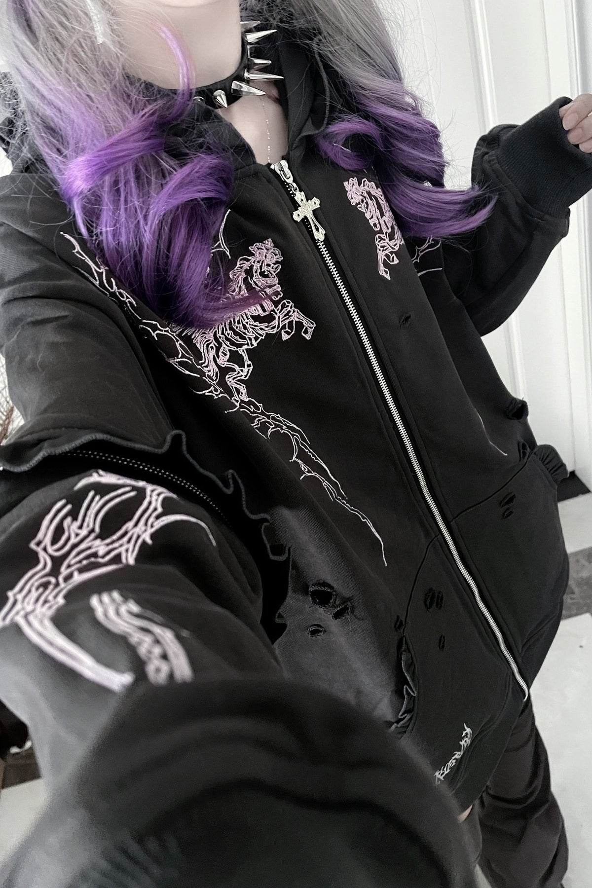 Long sleeve拉鍊連帽做舊刺繡外套