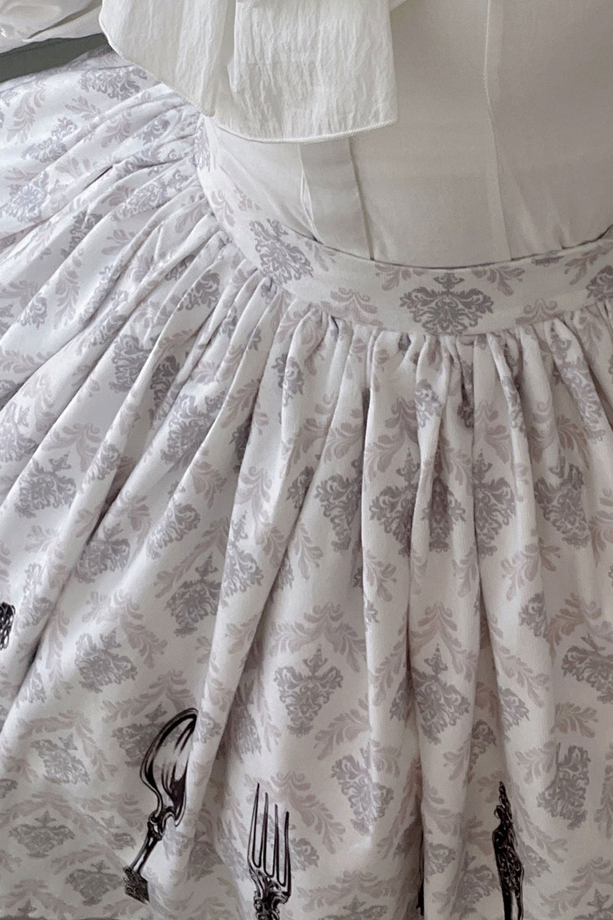 Silver Tableware Print Half-Length Skirt