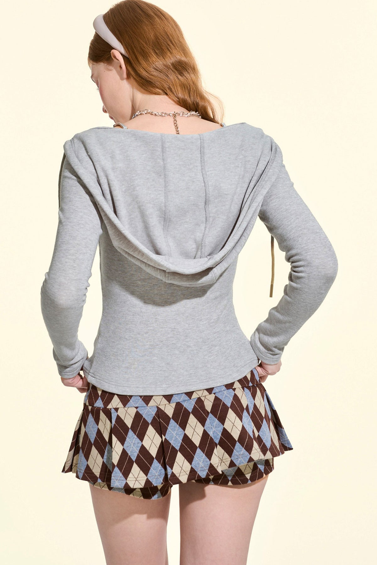 Strick-Kapuzentop im Lagenlook
