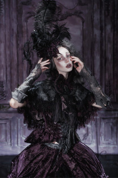 Dunkler viktorianischer Gothic-Umhang