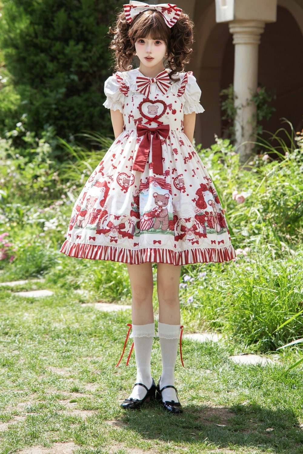 Strawberry Gift Box Lolita Print Suspender Dress Set-Up